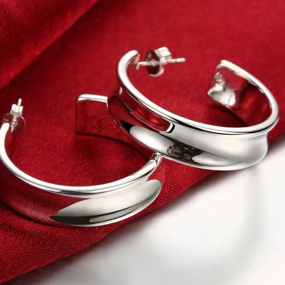 Modern Silver Split Hoop Earrings - image 1